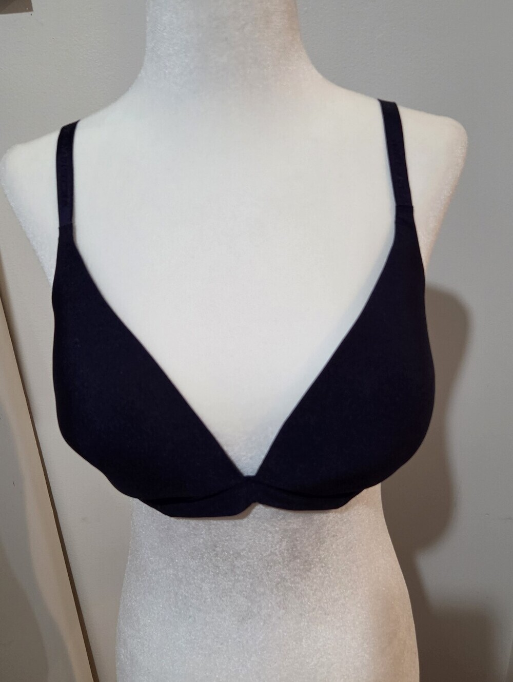 Victoria's Secret Purple Sparkly Lined No Wire Bra Adjustable Straps | 36C